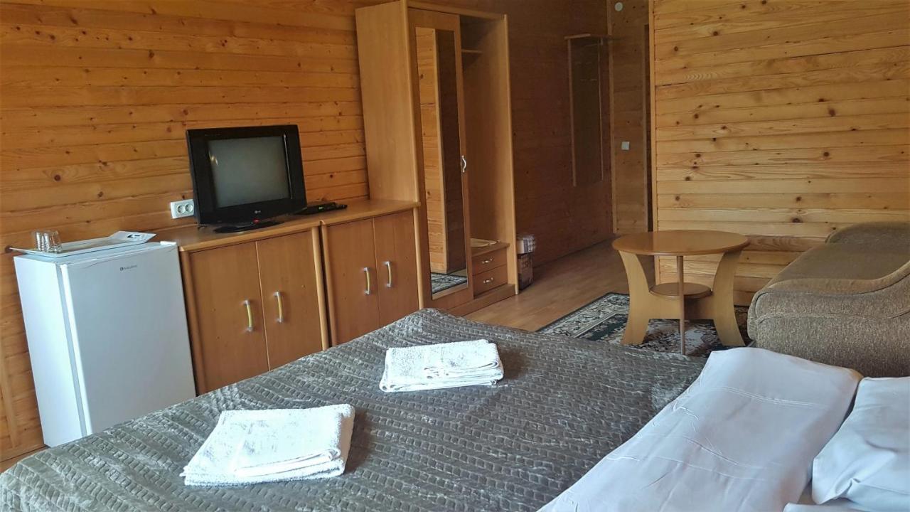 Karpatski Zori Hotel Bukovel Luaran gambar