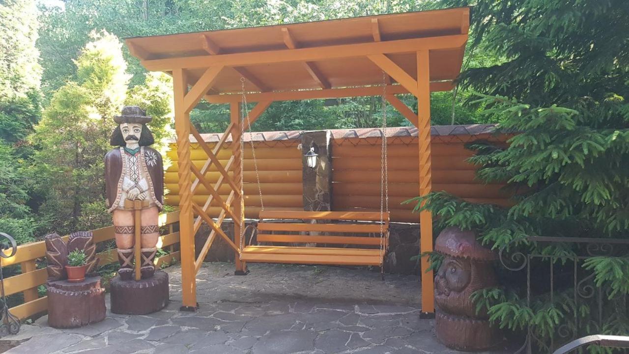 Karpatski Zori Hotel Bukovel Luaran gambar