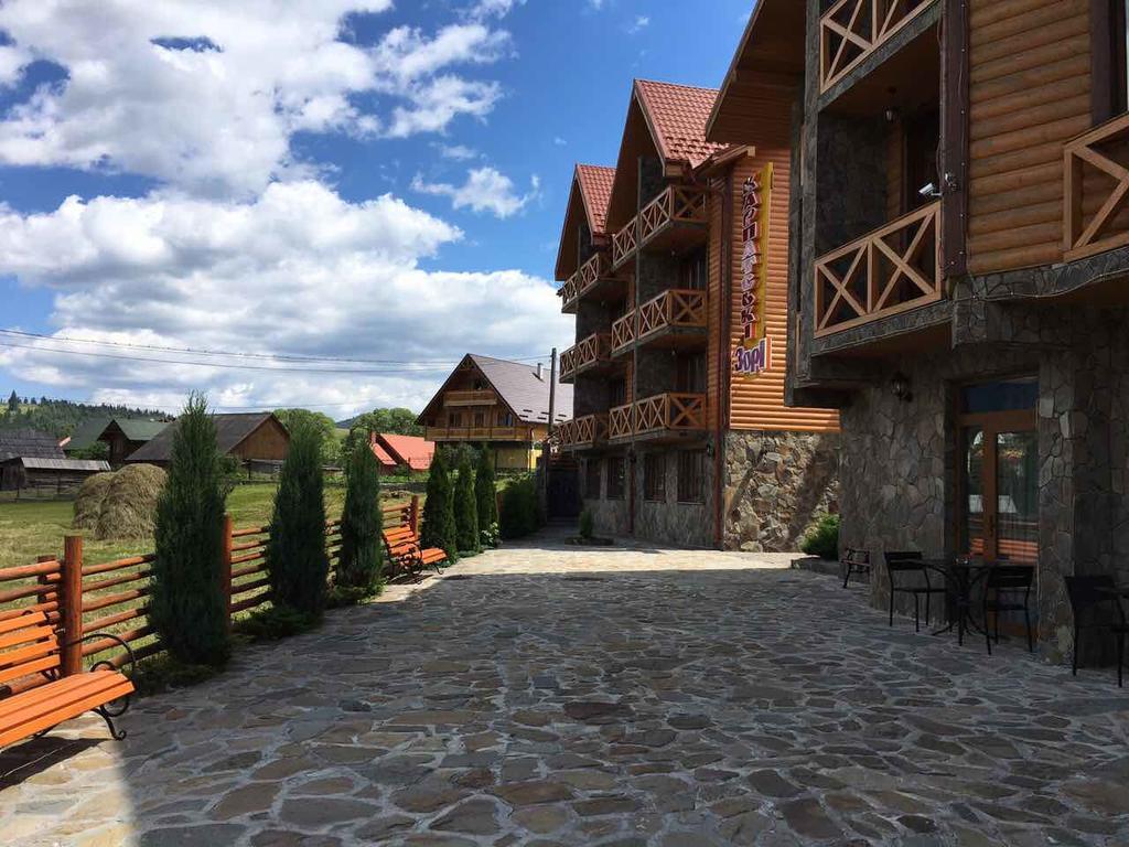 Karpatski Zori Hotel Bukovel Luaran gambar