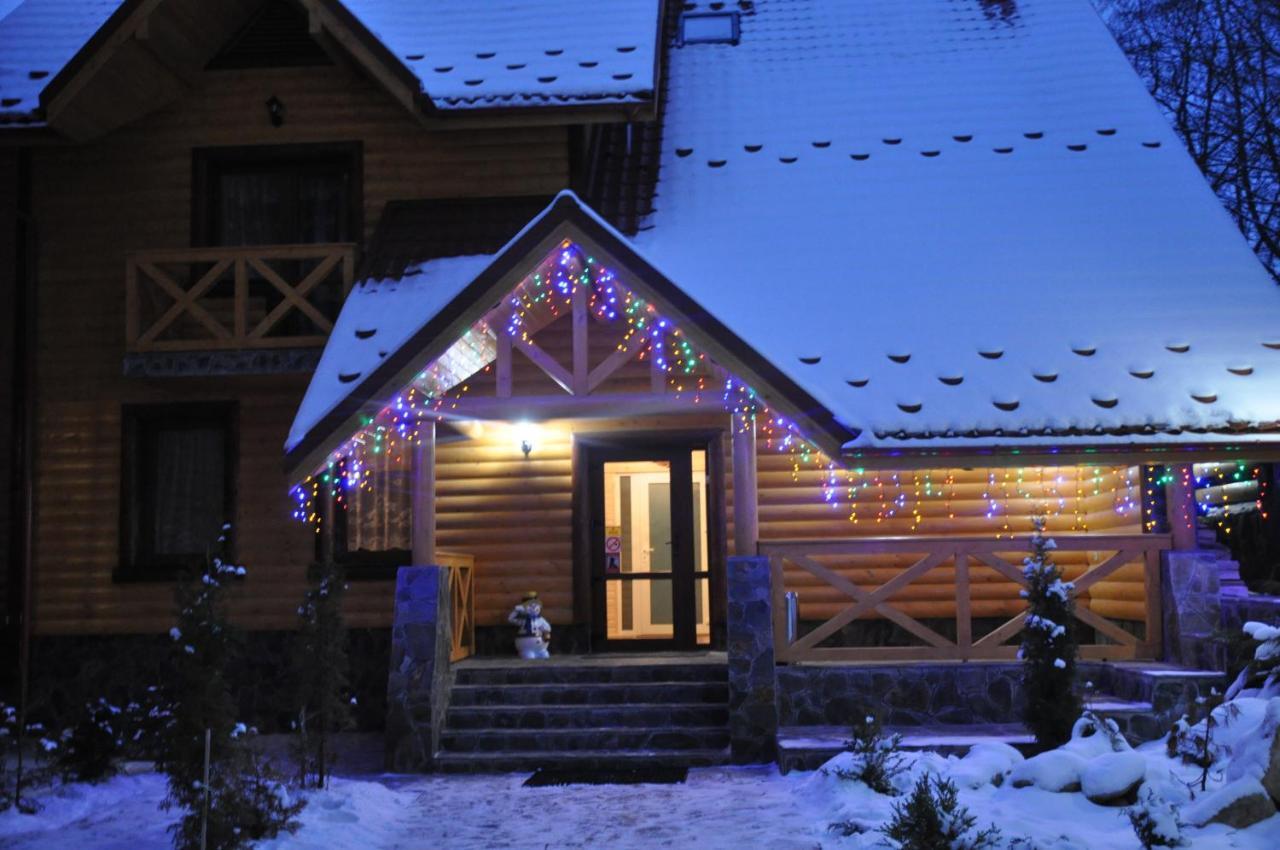 Karpatski Zori Hotel Bukovel Luaran gambar